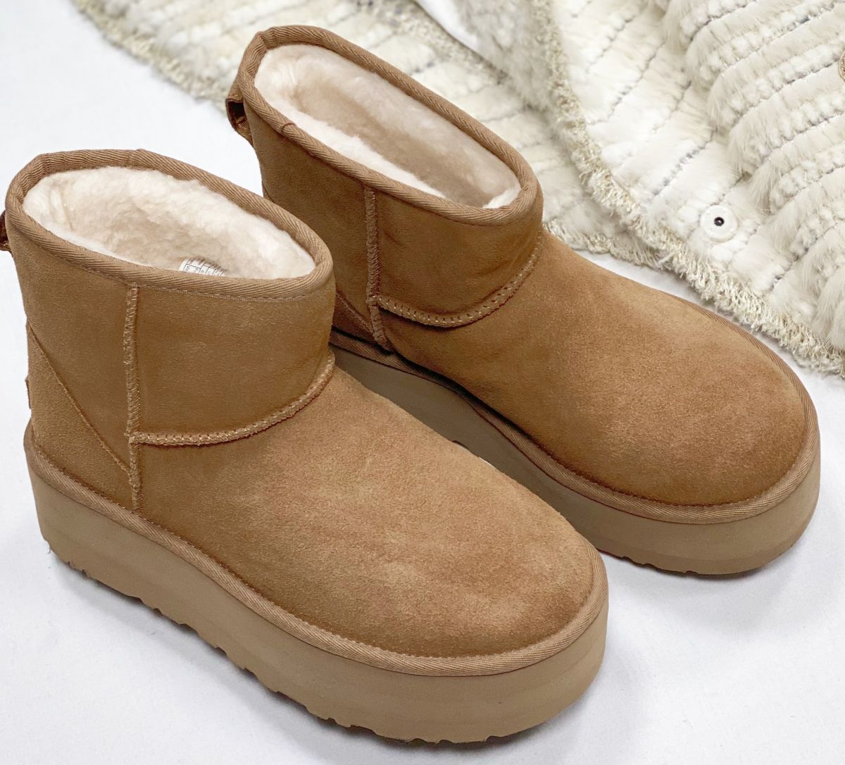 Ugg размер 39 цена 18 786 руб / новые / 