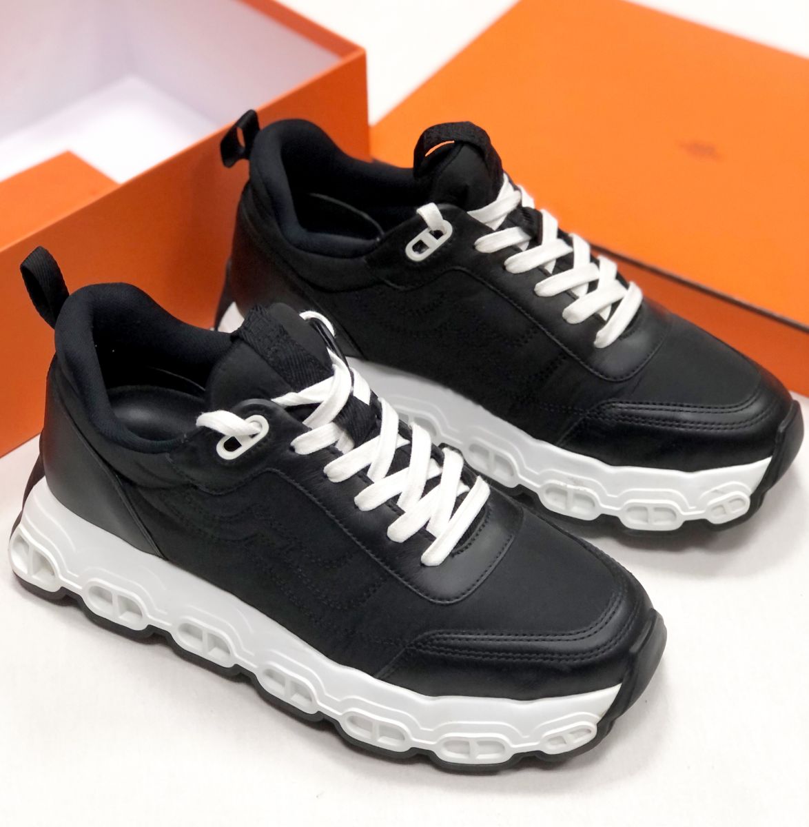 Кроссовки Hermes размер 39.5 цена 46 965 руб