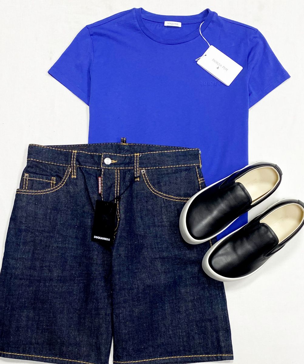 Шорты Dsquared размер 36 цена 6 262 руб/ с биркой/
Футболка Patrizia Pepe размер 2 цена 2 348 руб
Слипоны Marni размер 39 цена 15 655 руб