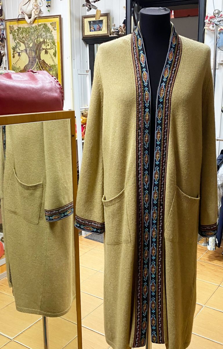 Кардиган/ вышивка/ Etro размер 40 цена 26 156 руб 

 