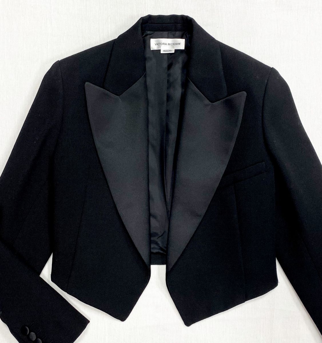 Жакет Victoria Beckham размер 42 цена 28 179 руб
Туфли Amina Muaddi размер 40 цена 39 138 руб