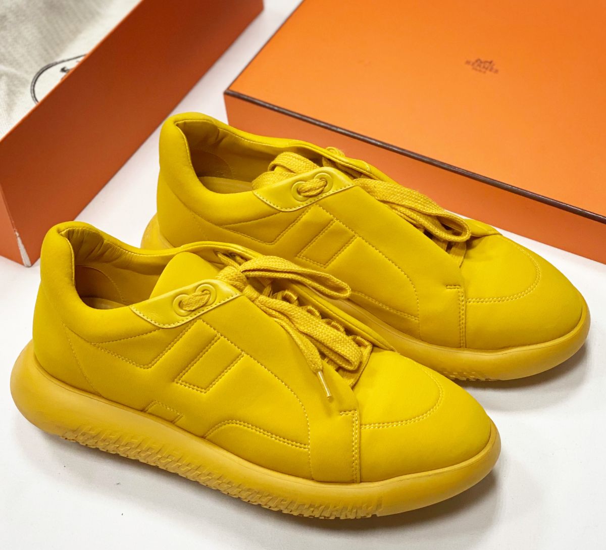 Кроссовки Hermès размер 40 цена 46 965 руб 