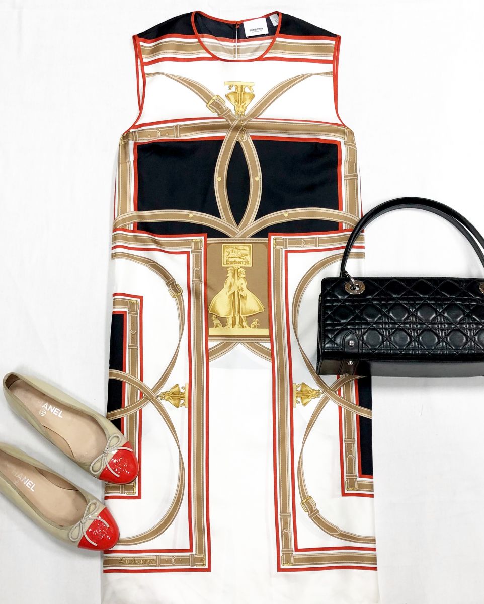 Платье Burberry размер 36 цена 10 959 руб
Балетки Chanel размер 37 цена 23 483 руб
Сумка Christian Dior