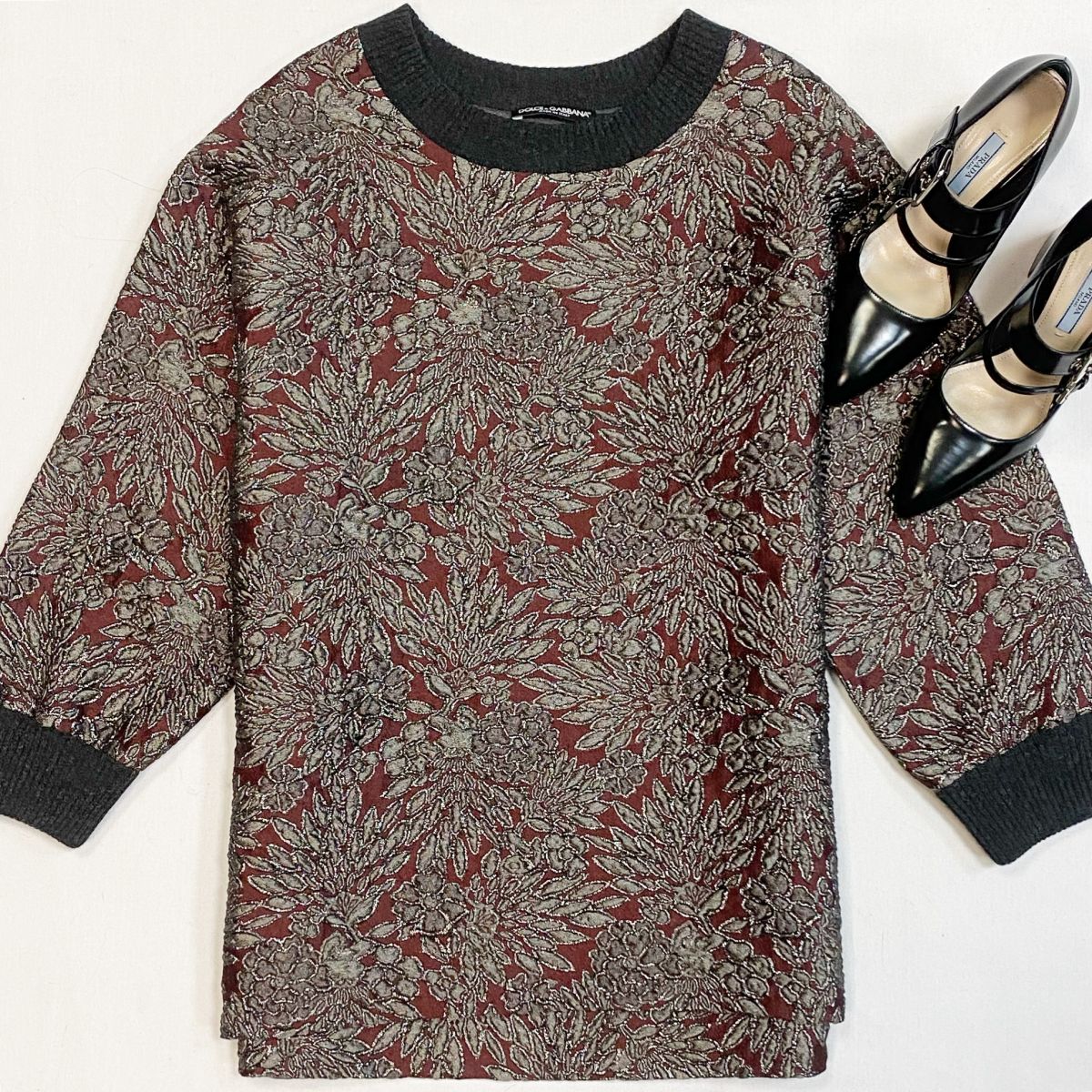 Кофта/люрекс/ Dolce Gabbana размер 40 цена 15 385 рубТуфли Prada размер 37 цена 23 078 руб