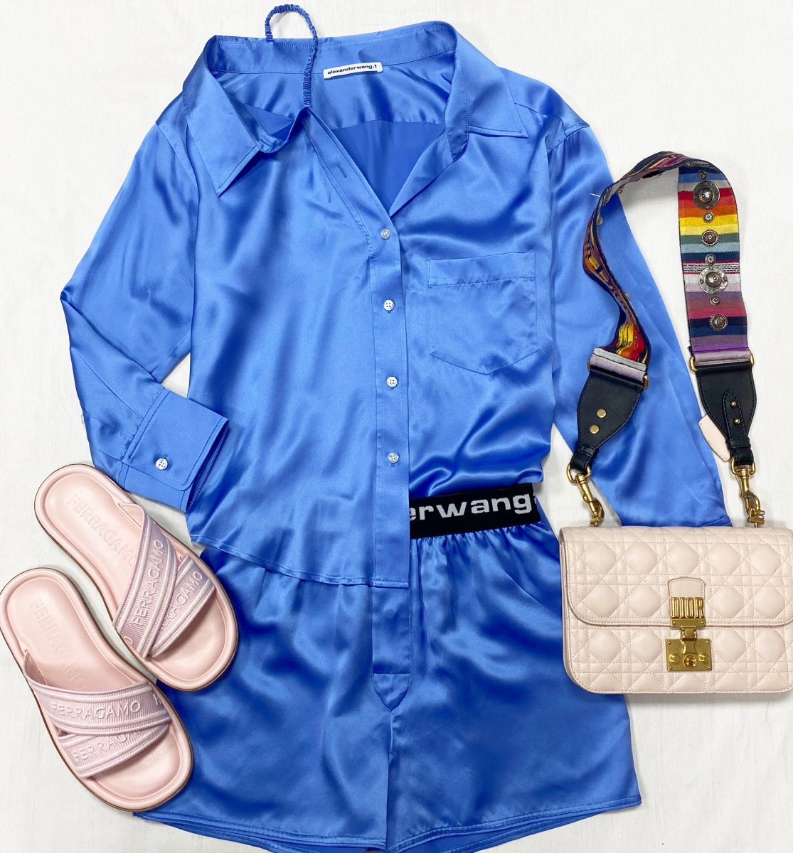 Костюм / блузка + шорты / шелк / Alexander Wang размер XS цена 39 138 руб 
Сабо Salvatore Ferragamo размер 38 цена 15 655 руб 
Сумка Christian Dior