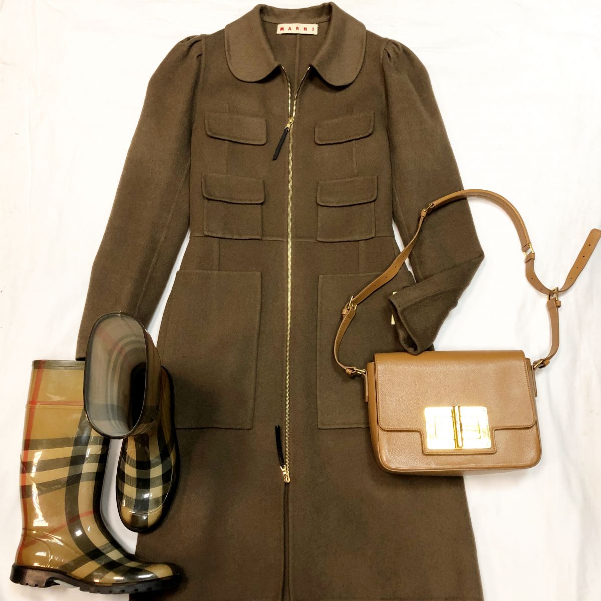 Пальто MARNI размер 42 цена 18 462 руб Сапоги BURBERRY размер 39 цена 7 693 руб Сумка TOM FORD
