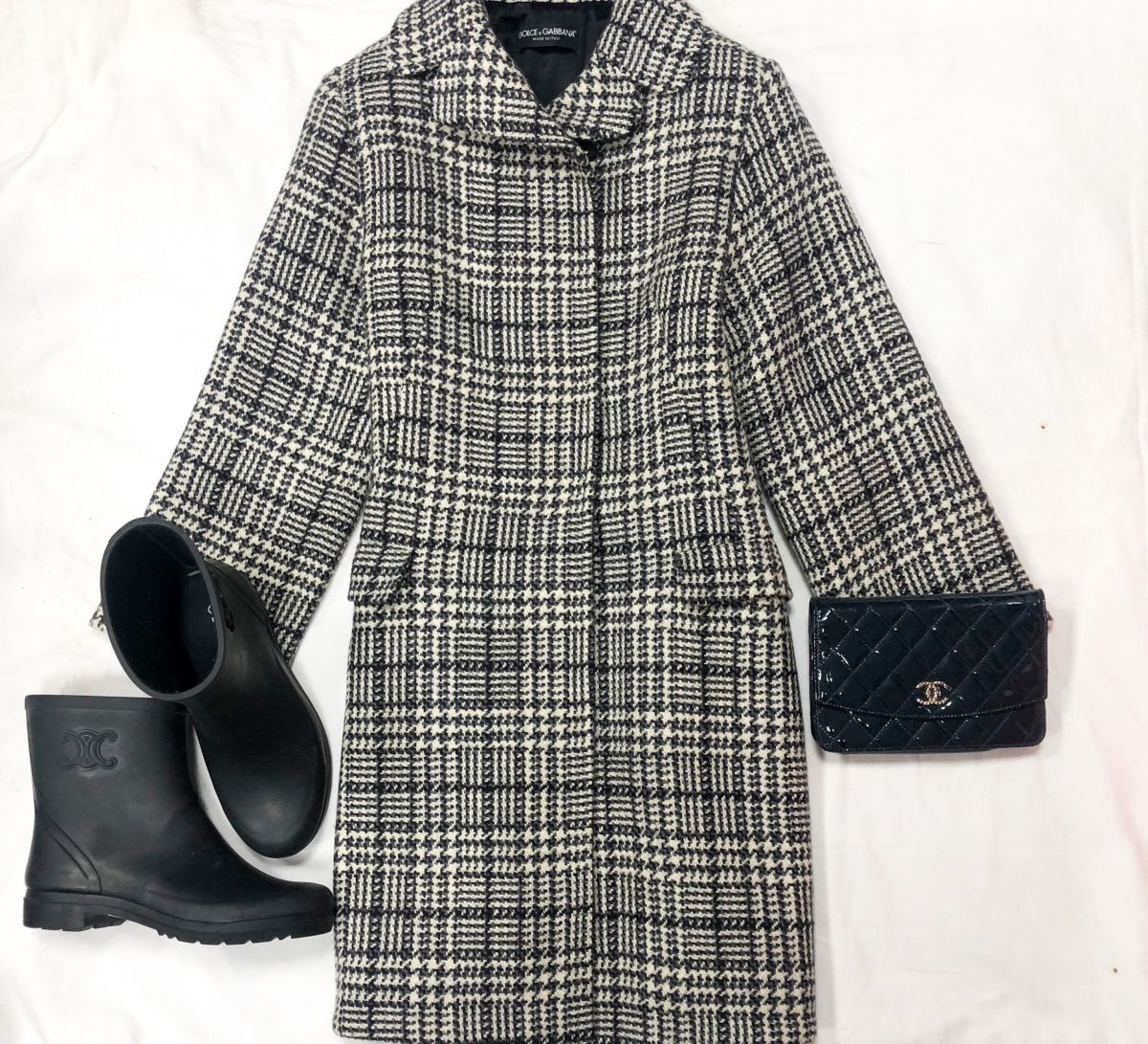 Пальто DOLCE GABANA размер 40 цена 28 179 руб 
Сумочка Chanel