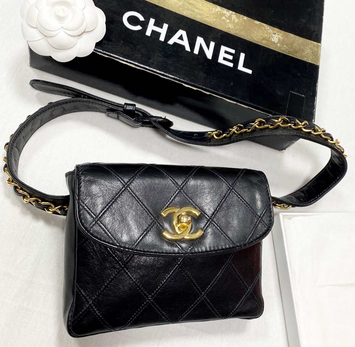 Сумка поясная Chanel размер 15/12 цена 216 039 руб