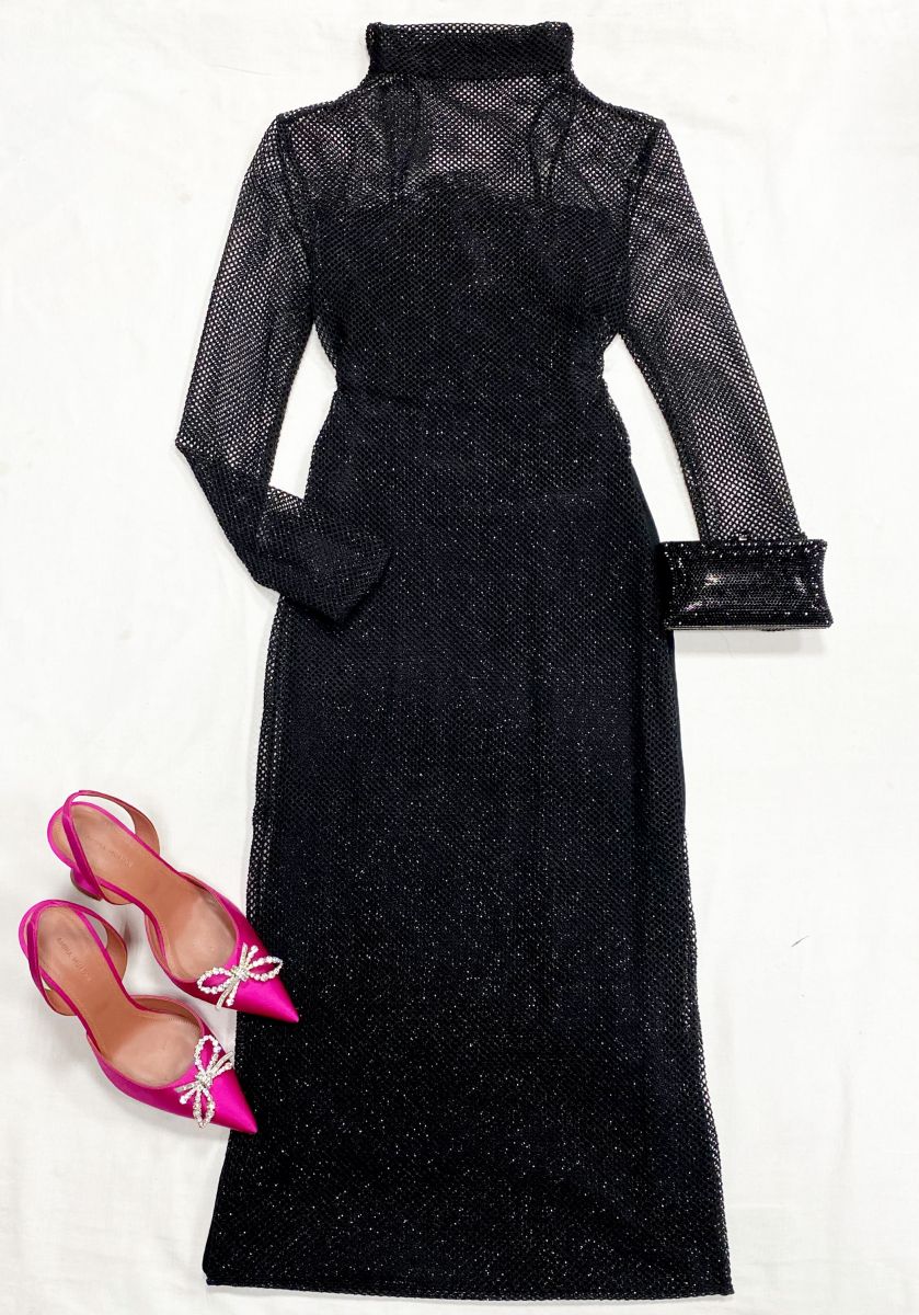 Платье Philosophy размер 38 цена 23 483 руб
Босоножки Amina Muaddi размер 41 цена 39 138 руб
Сумочка/ камни/ 