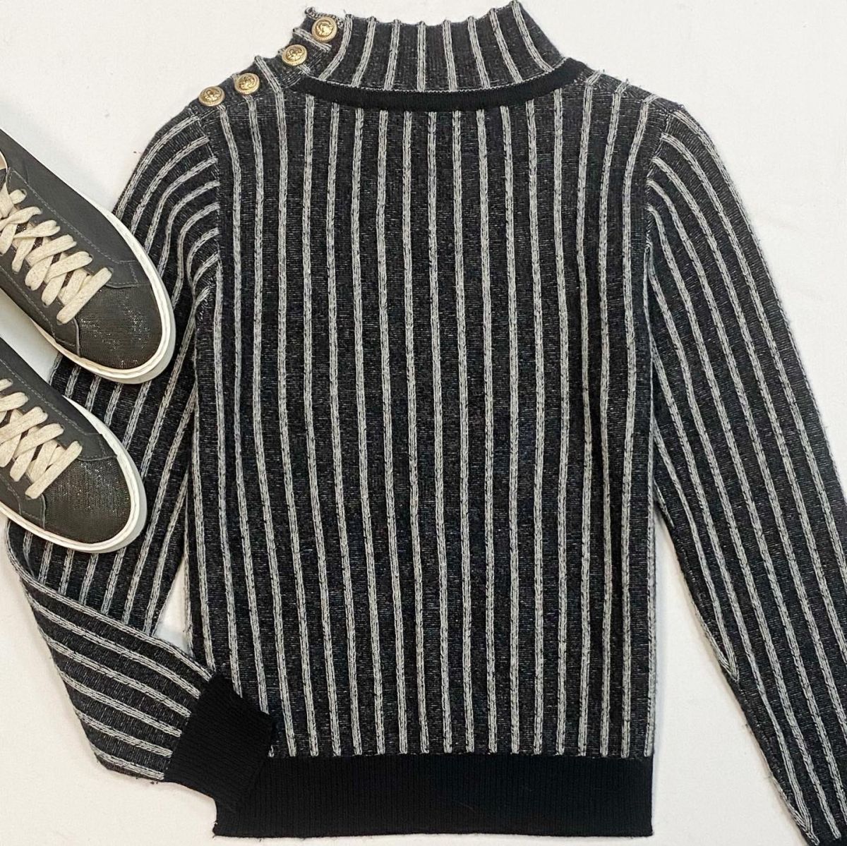 Кофта Balmain размер 38 цена 23 078 рубКеды Brunello Cucinelli размер 36 цена 43 078 руб