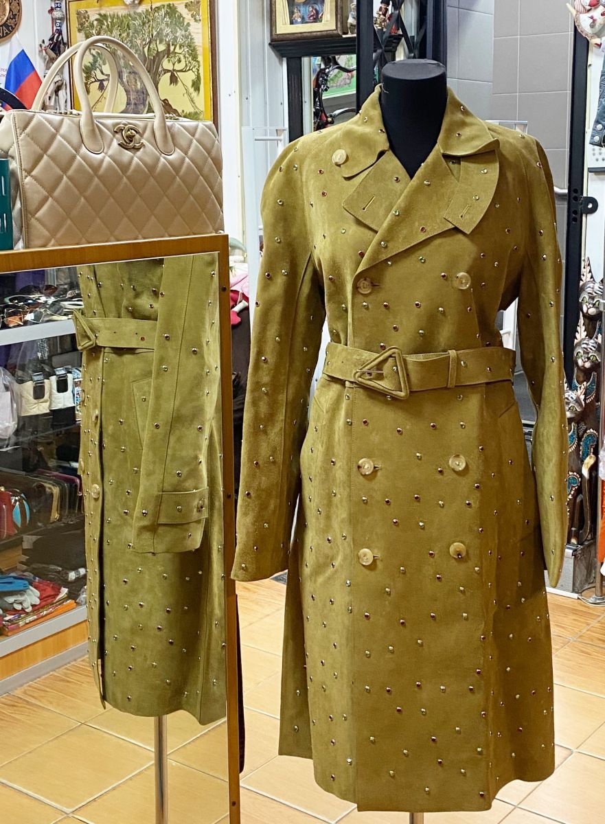 Пальто / замша / отделка камни / Bottega Veneta размер 44 цена 140 895 руб