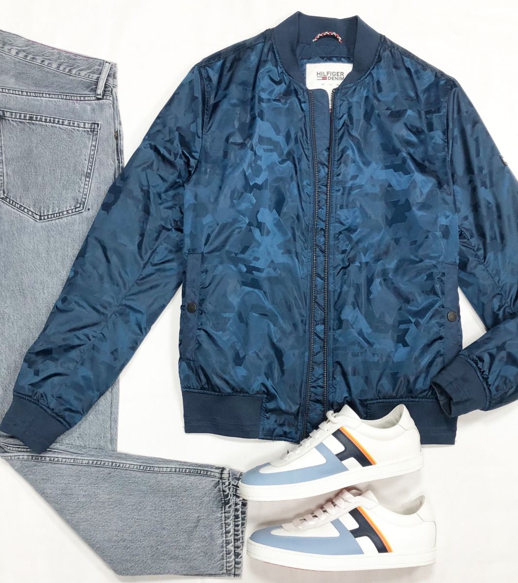 #mechtamen Куртка Tommy Hilfiger размер M цена 7 828 руб
Джинсы Calvin Klein размер 31/32 цена 4 697 руб
Кеды Hermes размер 43.5 цена 46 965 руб