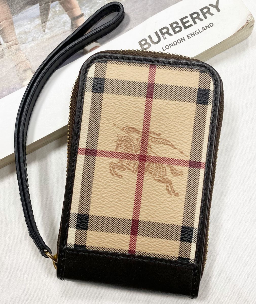 Кошелек Burberry цена 7 828 руб
