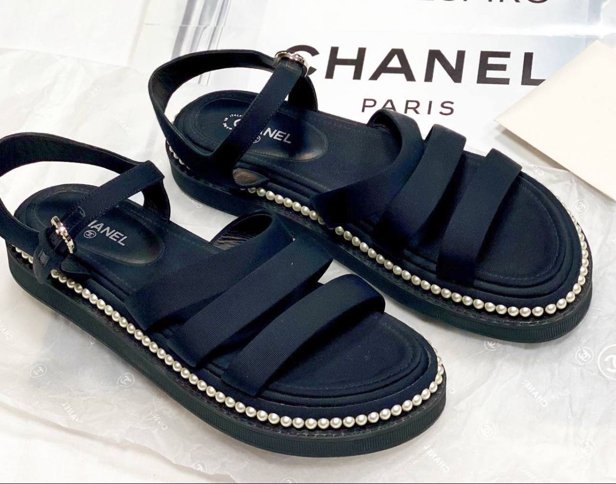 Босоножки Chanel размер 39 цена 46 965  руб