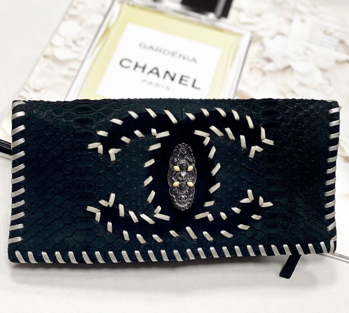 Клатч Chanel размер 30/15 цена 78 275 руб
