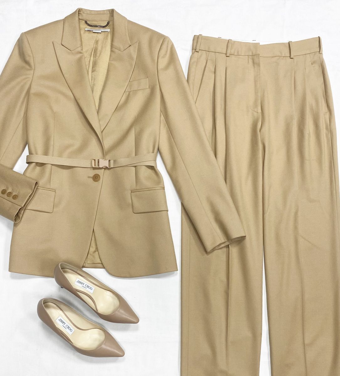 Костюм Stella McCartney размер 40 цена 7 828 руб
Туфли Jimmy Choo размер 37 цена 31 310 руб