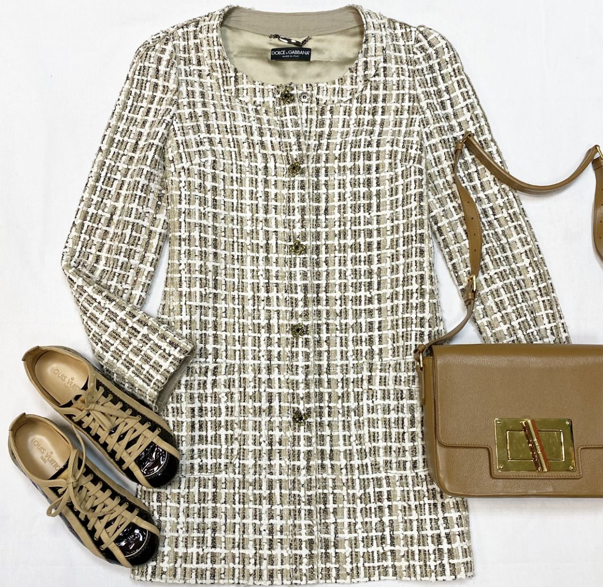 Пальто / твид / Dolce Gabbana размер 44 цена 27 693 руб
Кеды Louis Vuitton размер 36.5 цена 12 308 руб
Сумка Tom Ford