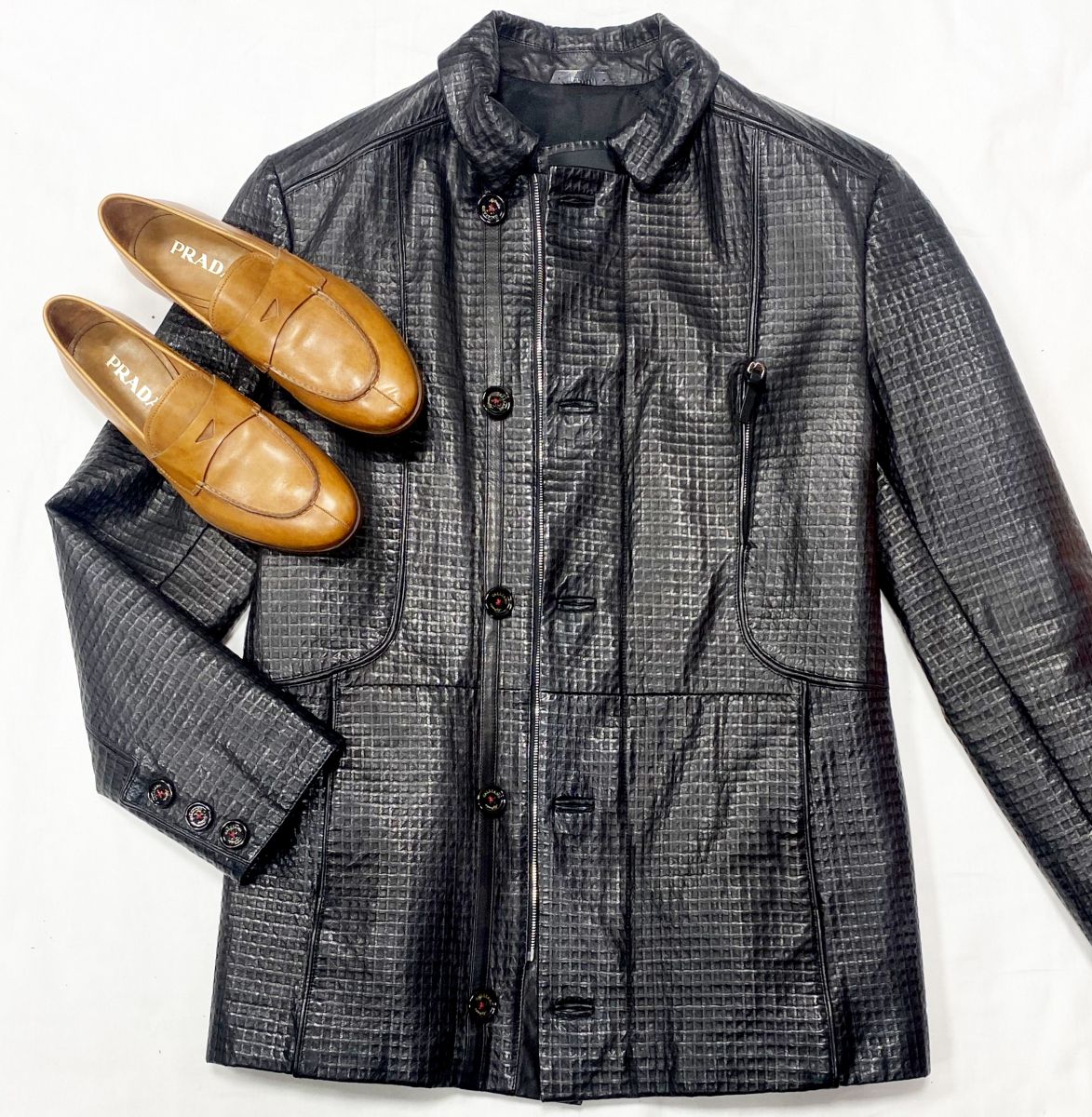 #mechtamen Куртка /кожа/ 52 цена 38 463 руб
Лоферы Prada размер 41 цена 10 770 руб