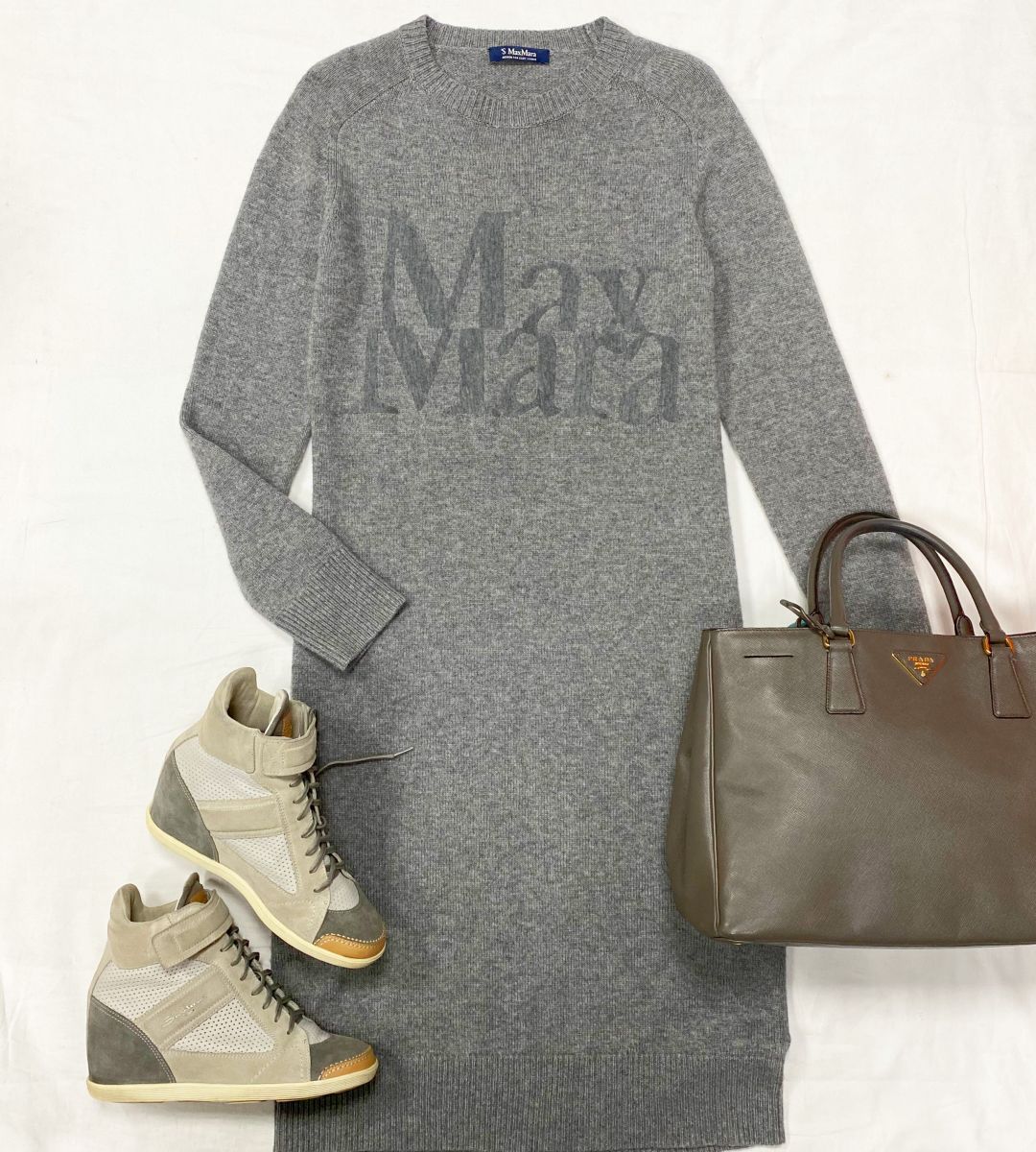 Платье S’Max Mara размер 42 цена 23 483 руб Кеды Santoni размер 37 цена 9 393 руб Сумка Prada