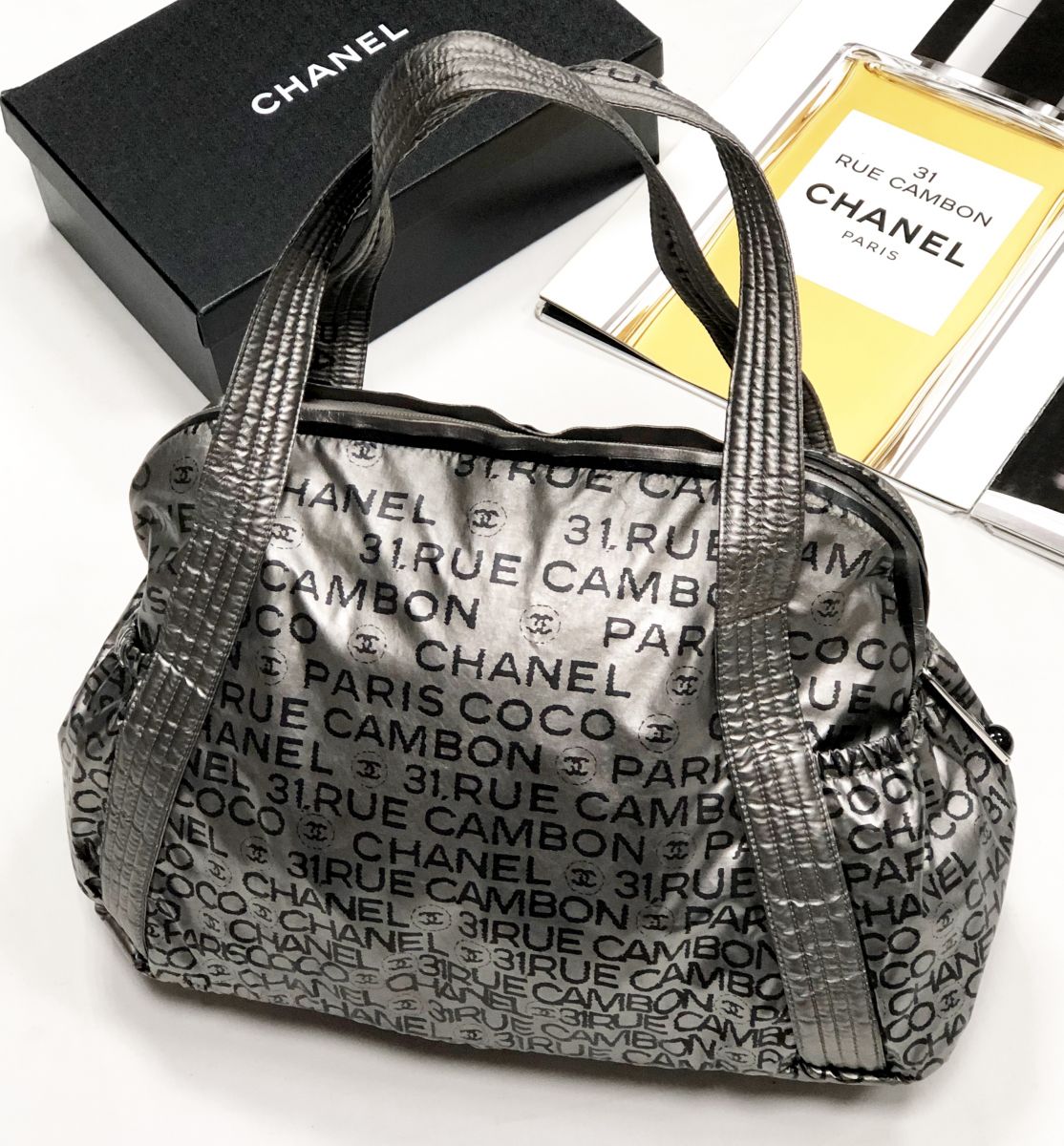 Сумка Chanel размер 40/30 цена 46 155 руб
