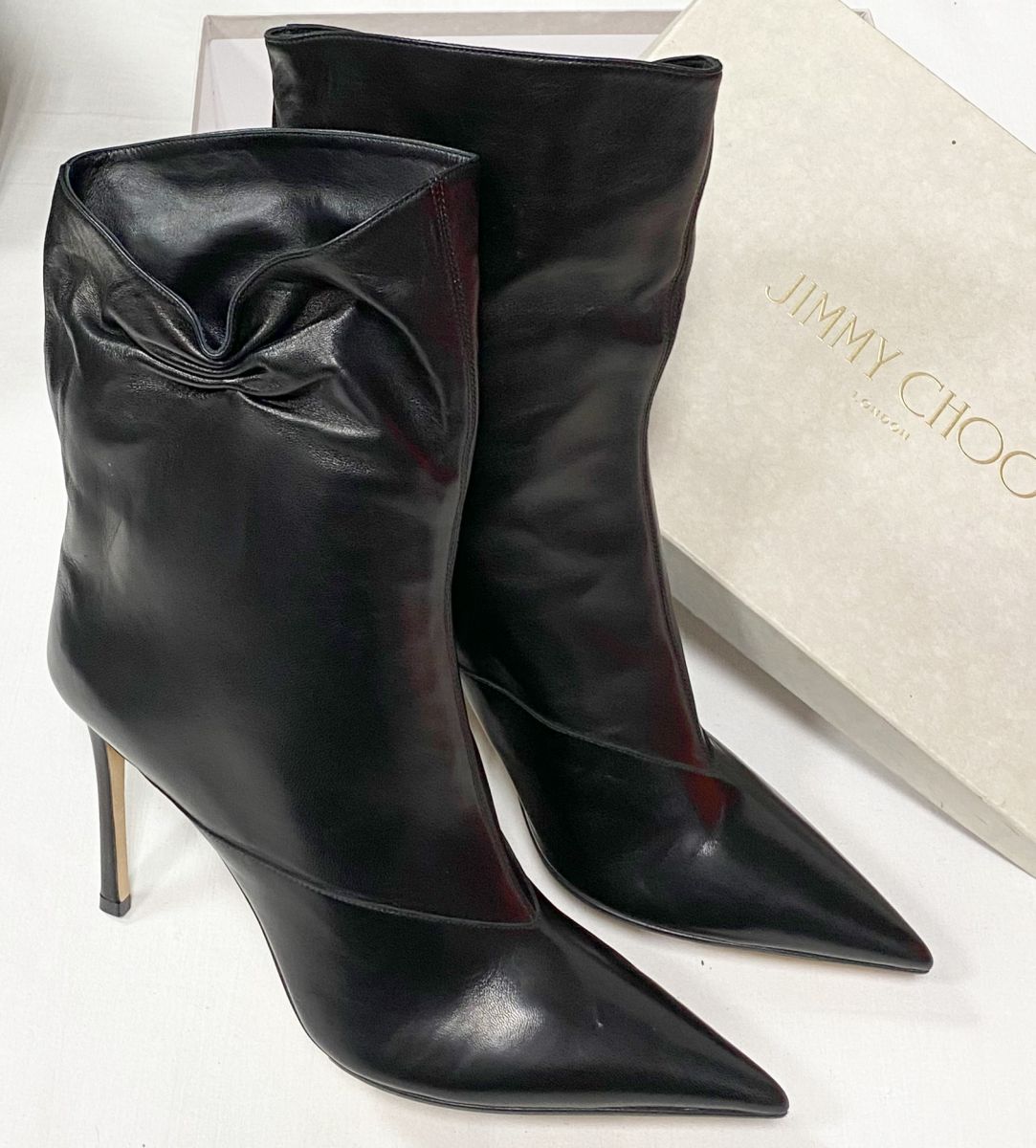 Ботильоны Jimmy Choo размер 41 цена 46 965 руб / новые /