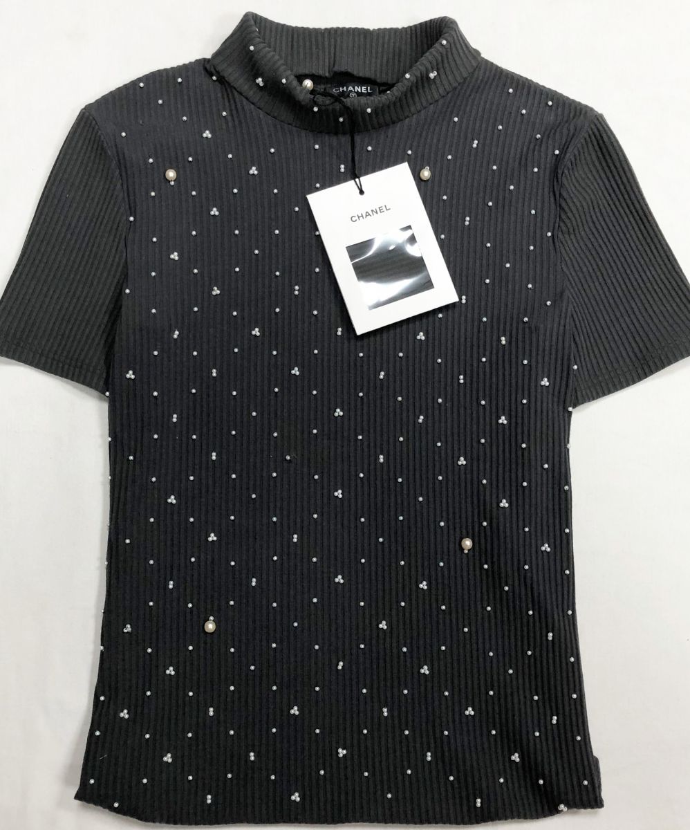 Кофта /жемчуг/ Chanel размер 36 цена 62 620 рубТуфли Chanel размер 39.5 цена 125 240 руб