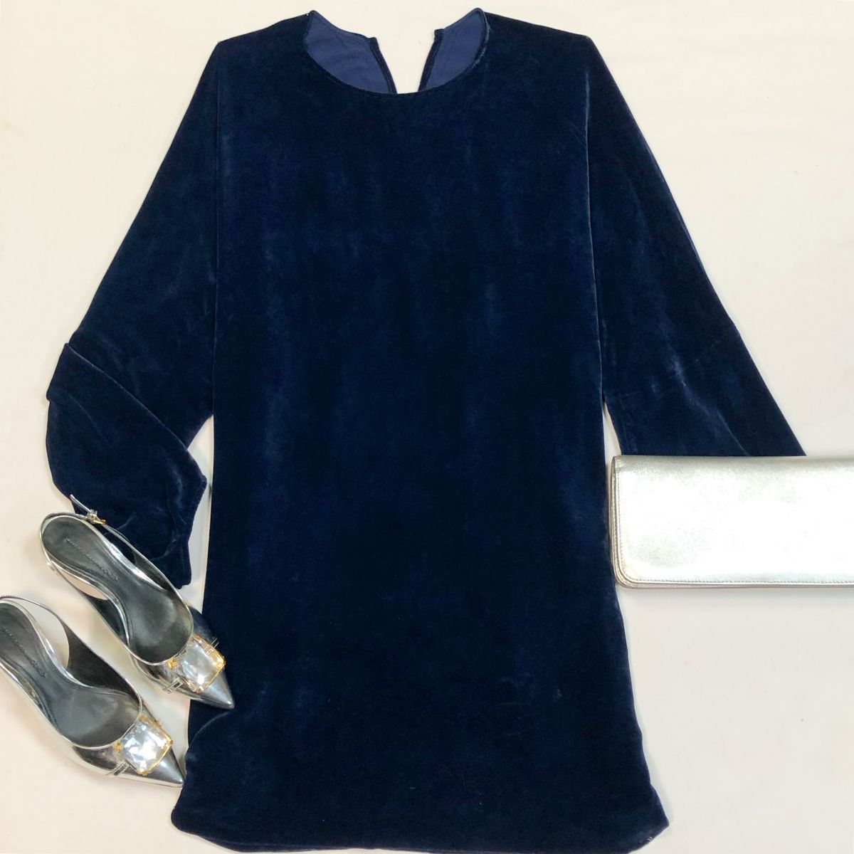 Платье/бархат/ Stella McCartney размер 38 цена 10 770 рубТуфли Marco Vincenzo раз38 цена 7 693 рубКлатч Tom Ford