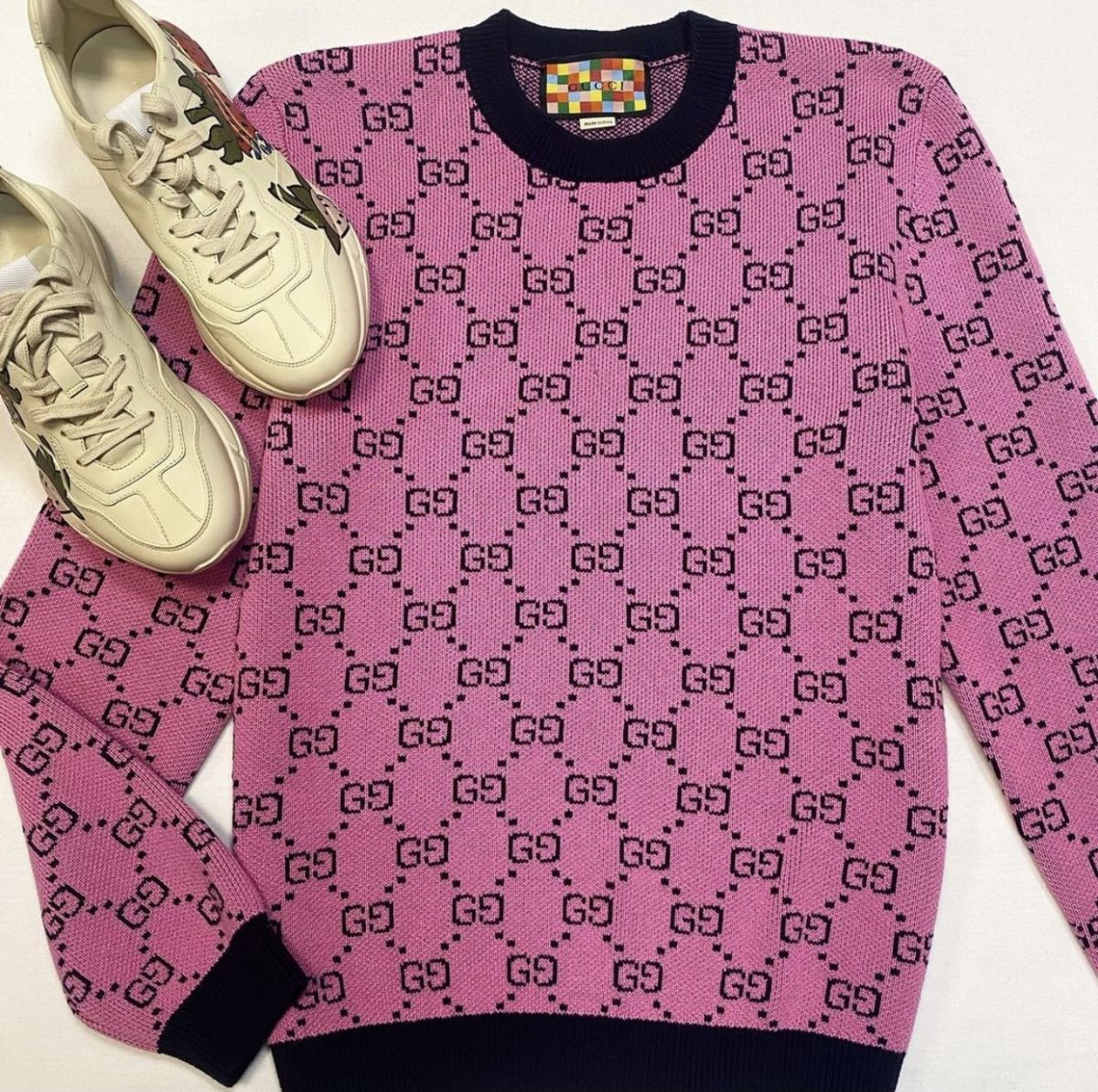 Свитер Gucci  размер S цена 23 078 руб