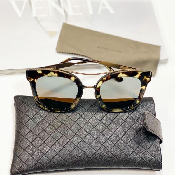 Очки Bottega Veneta 