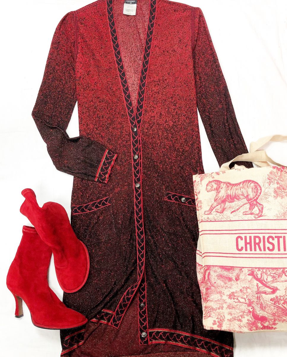 Кардиган /люрекс/ Chanel размер 40 цена 46 965 руб 
Ботильоны NEOUS размер 38 цена 31 310 руб 
Сумка CHRISTIAN DIOR