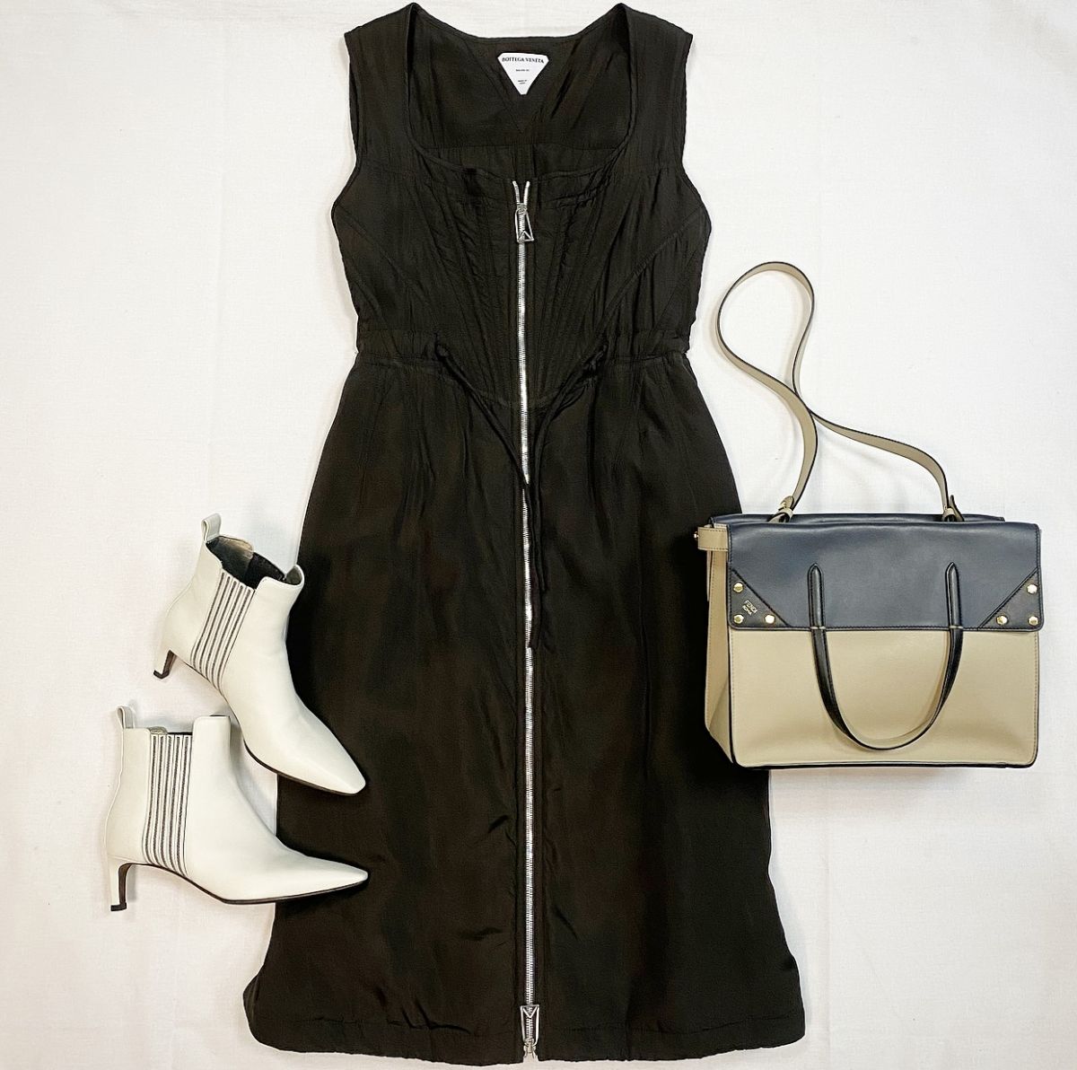 Платье Bottega Veneta размер 42 цена 38 463 рубБотильоны Brunello Cucinelli размер 37 цена 30 770 руб Сумка Fendi