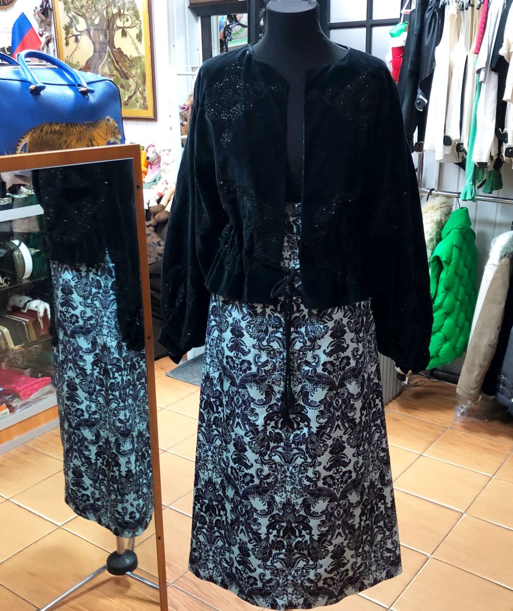 Юбка Miu Miu размер 40 цена 15 655 руб
Жакет Marina Rinaldi размер 21 цена 10 959 руб