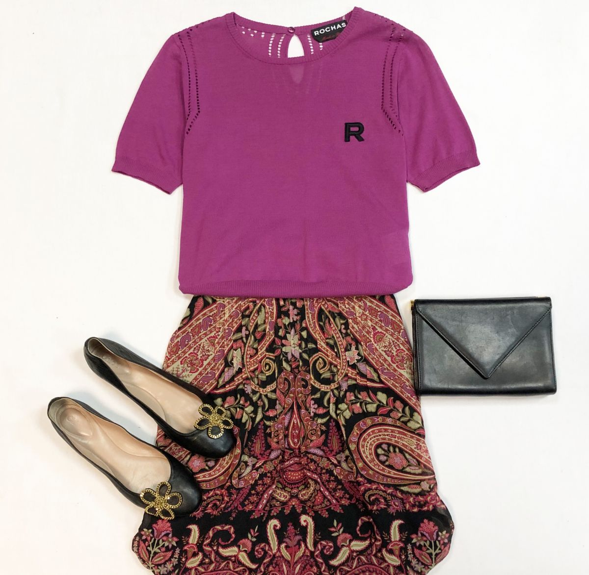 Кофта Rochas размер 44 цена 10 770 рубЮбка ETRO размер 42 цена 4 616 рубБалетки Chloe размер 40 цена 15 385 рубКлатч Giuseppe Zanotti