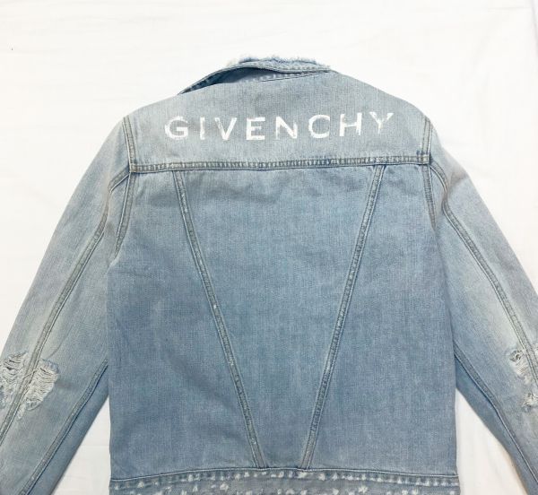 Куртка Givenchy 