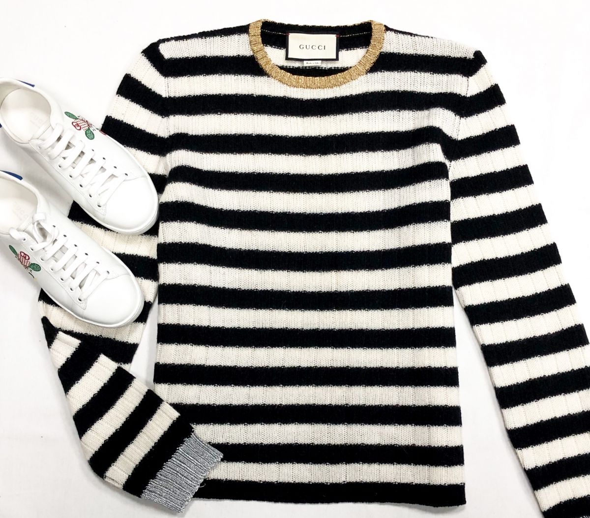 Кофта /люрекс/ Gucci размер 42 цена 23 078 руб
Кеды Gucci размер 36 цена 23 078 руб