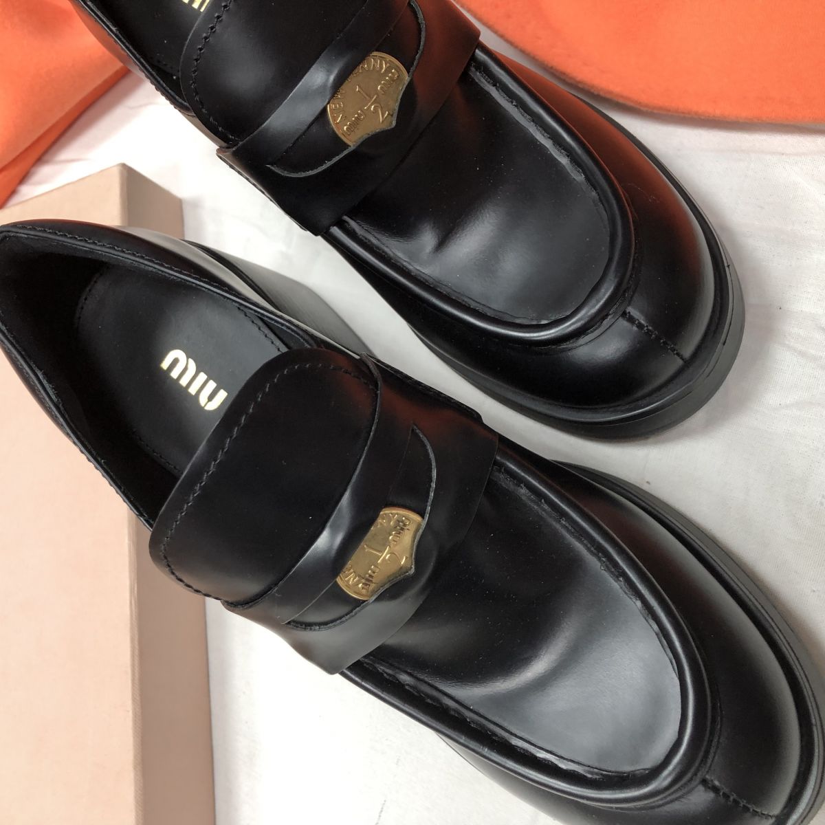 Туфли Miu Miu размер 38 цена 62 620 руб /новые/