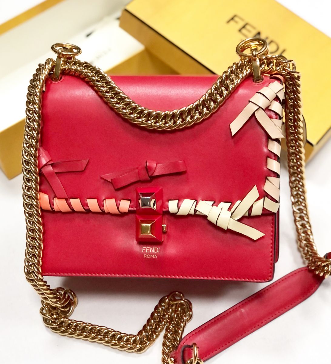 Сумочка Fendi размер 18/15 цена 46 965 руб 