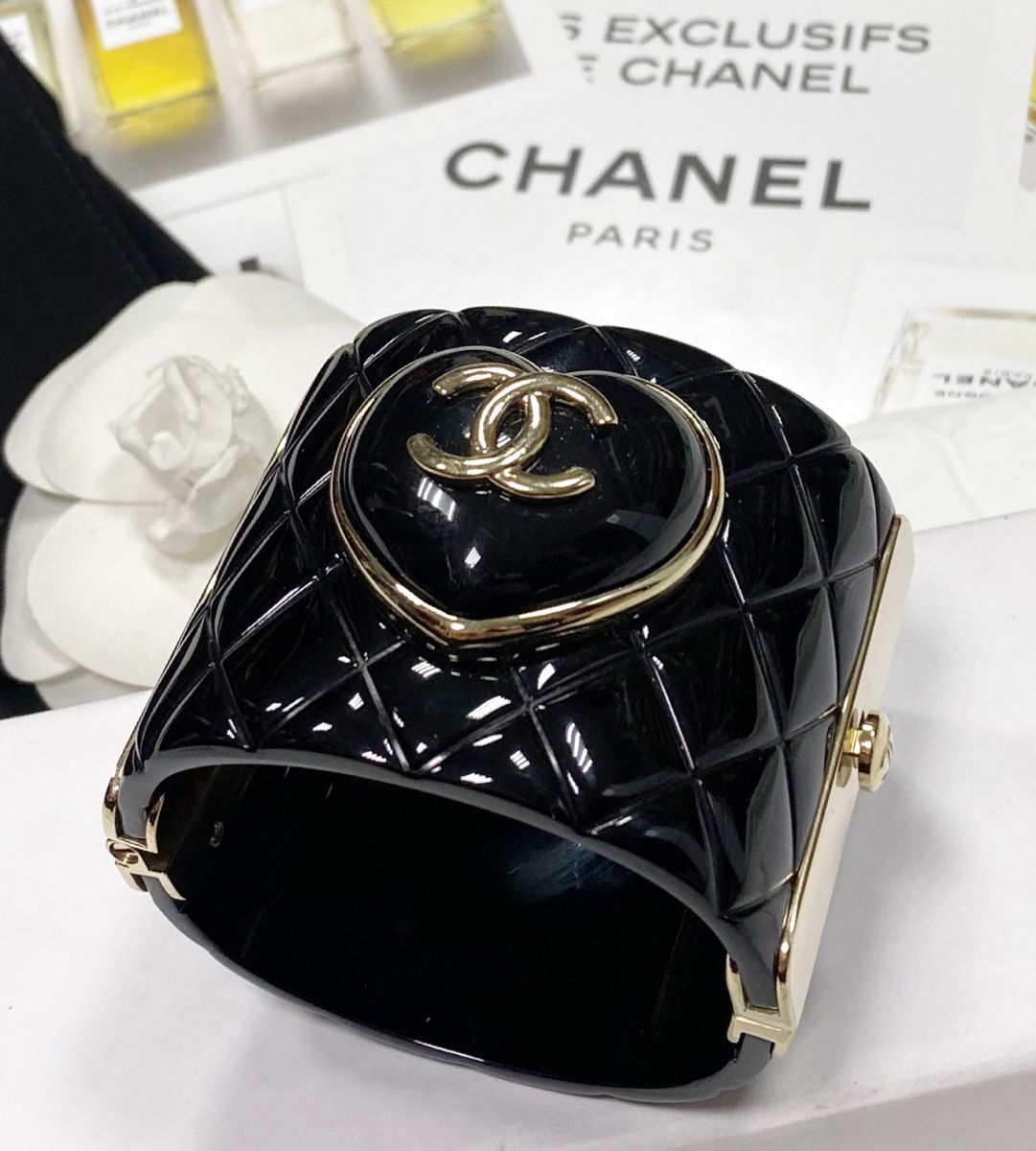 Браслет Chanel цена 78 275 руб