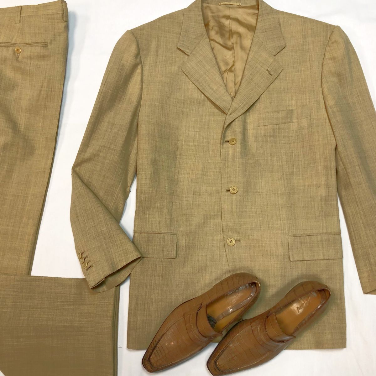 #mechtamen
Костюм KITON размер 56 цена 15 385 руб