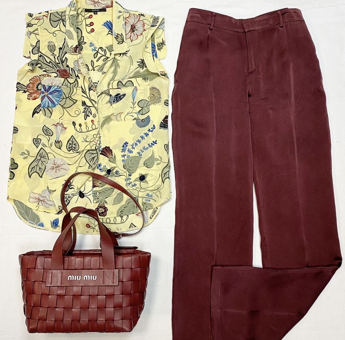 Блузка / шёлк / Gucci размер 40 цена 7 693 рубБрюки / шёлк / N21 размер 42 цена 15 385 рубСумка Miu Miu
