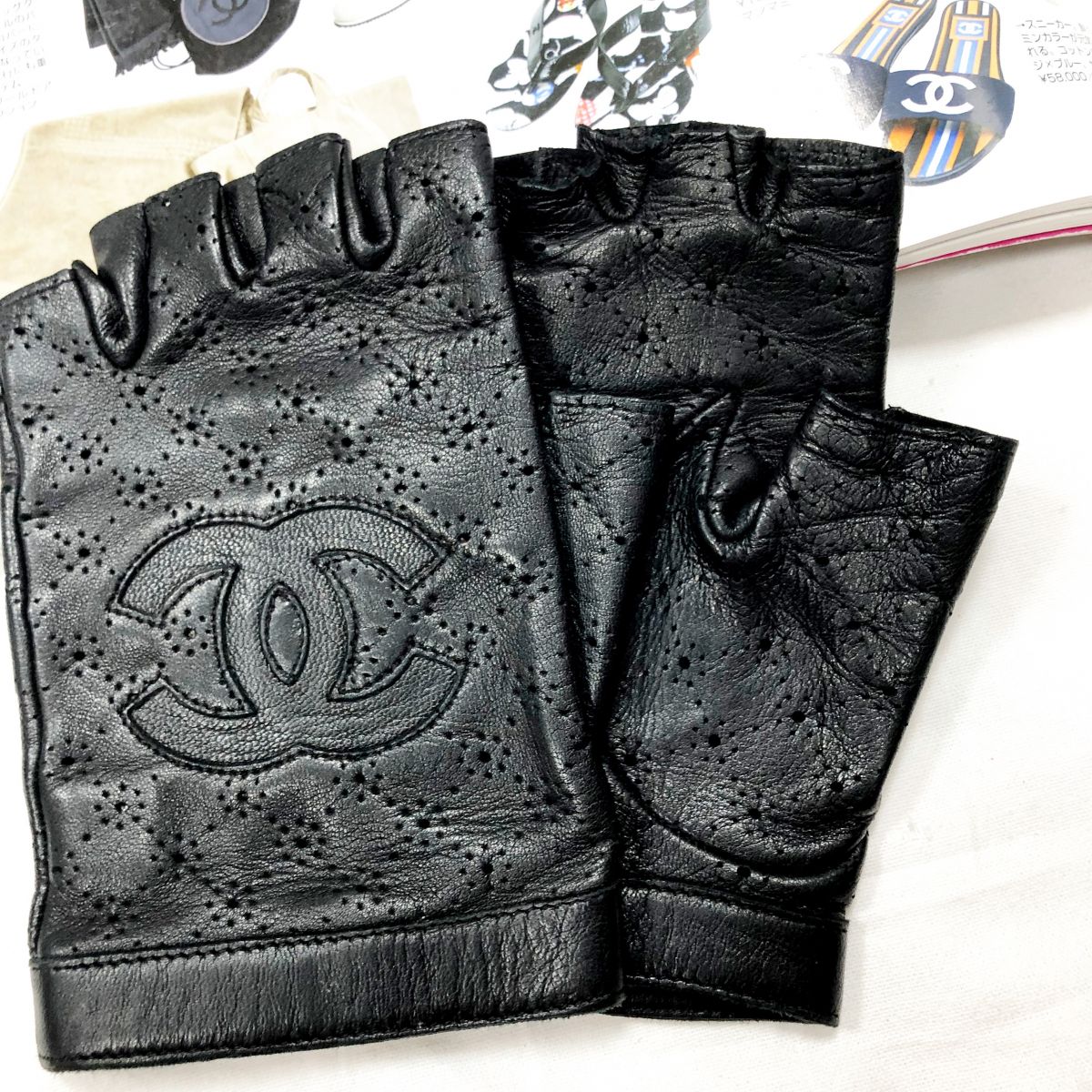 Митинки  Chanel цена 23 848 руб 