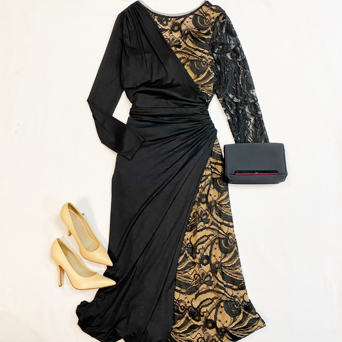 Платье/ажур/ Emilio Puccci размер 46 цена 15 385 руб/с биркой Туфли Celine размер 36.5 цена 12 308 рубКлатч Louboutin