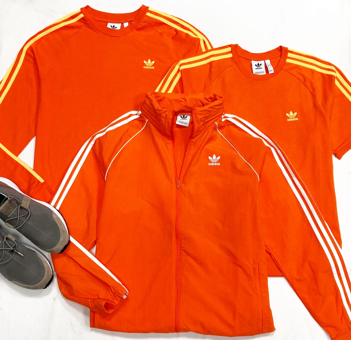 #mechtamen Ветровка Adidas размер L цена 6 262 рубФутболка Adidas размер L цена 3 131 рубЛонгслив Adidas размер L цена 3 131 руб
