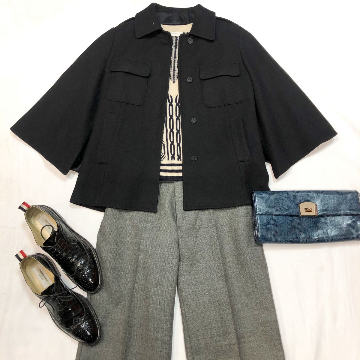 Пончо COSTUME NATIONAL размер 40 цена 7 693 руб 
Брюки MARNI размер 42 цена 7 693 руб 
Туфли TOM BROWN размер 40 цена 10 770 руб