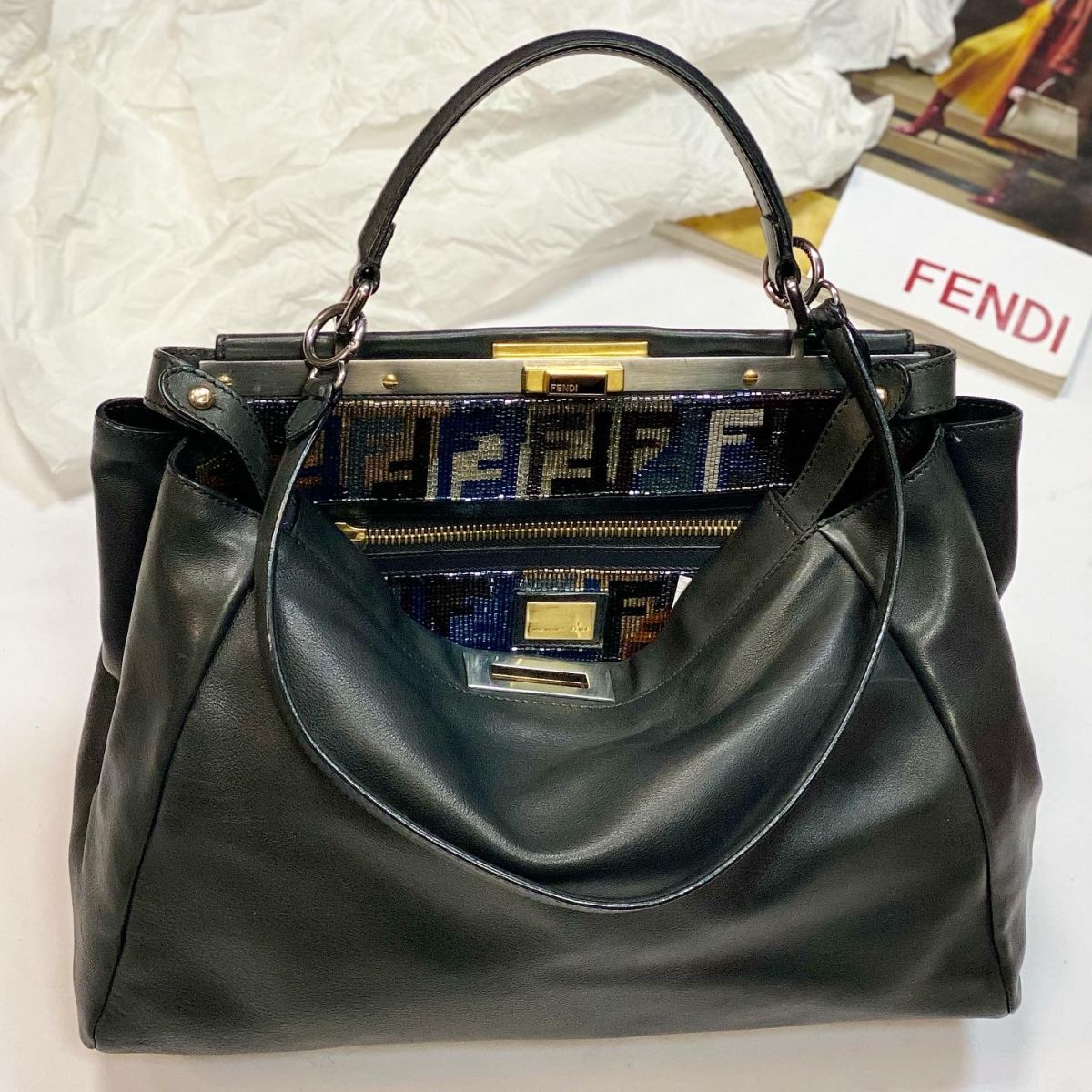 Сумка / бисер / Fendi размер 40/25 цена 30 770 руб 