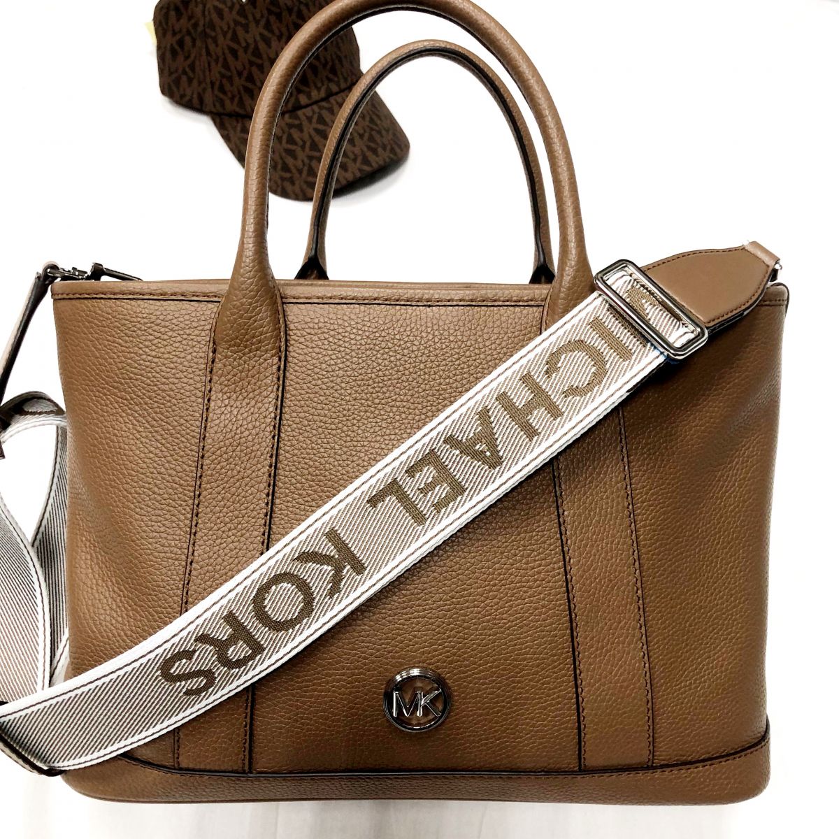 Сумка MICHAEL KORS размер большой цена 15 655 руб /новая/