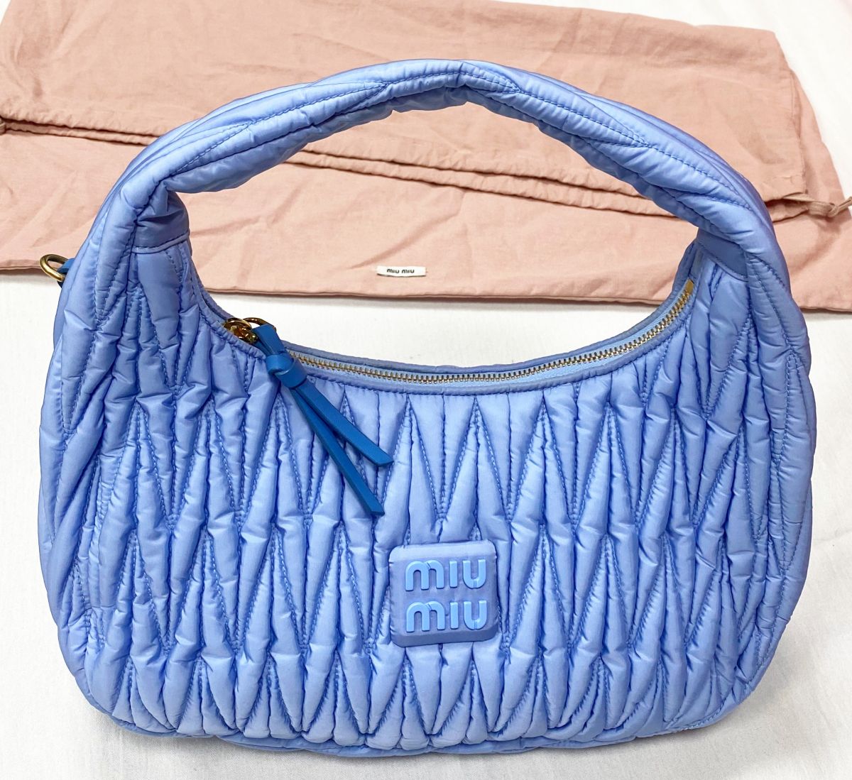 Сумка Miu Miu размер 28/18 цена 78 275 руб