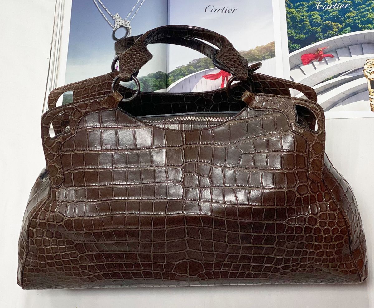 Сумка / крокодил / Cartier размер 45/25 цена 461 550 руб
