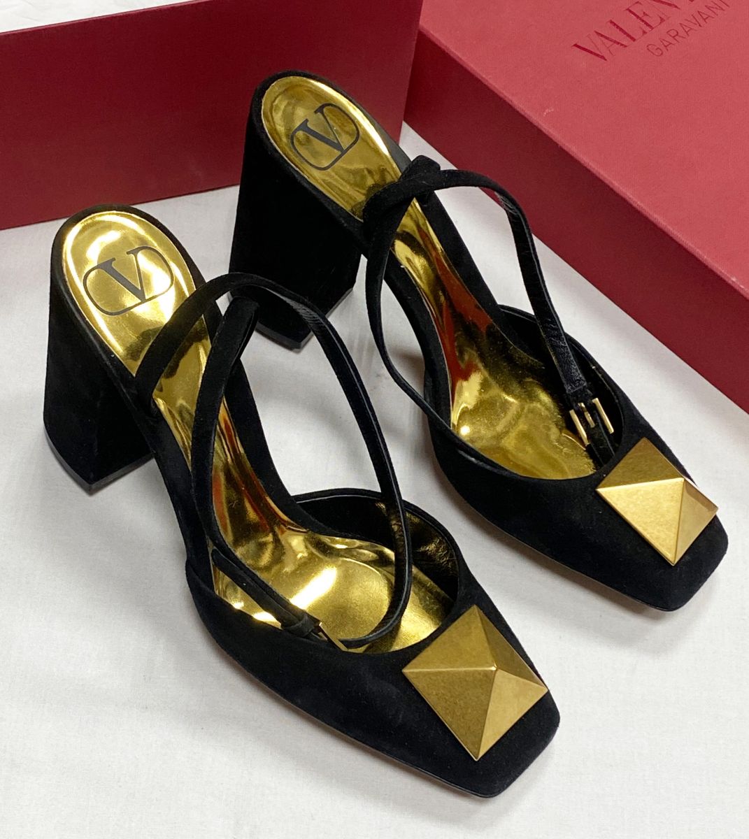 Босоножки Valentino размер 39 цена 62 620 руб 