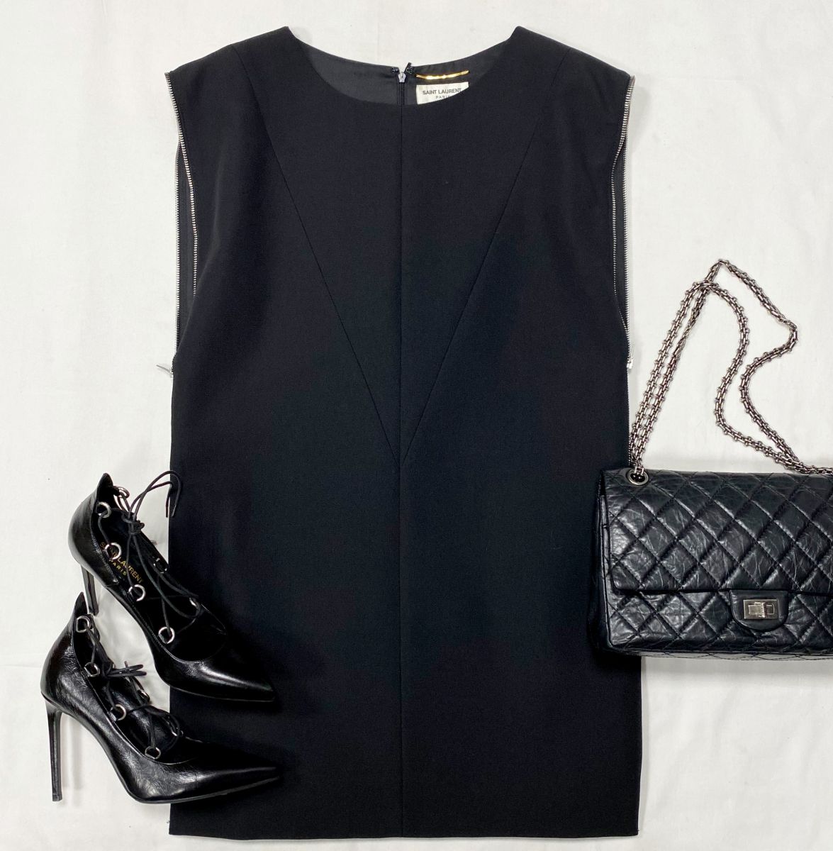 Платье Saint Laurent размер 38 цена 23 483 руб Туфли Saint Laurent размер 38 цена 31 310 руб Сумка Chanel